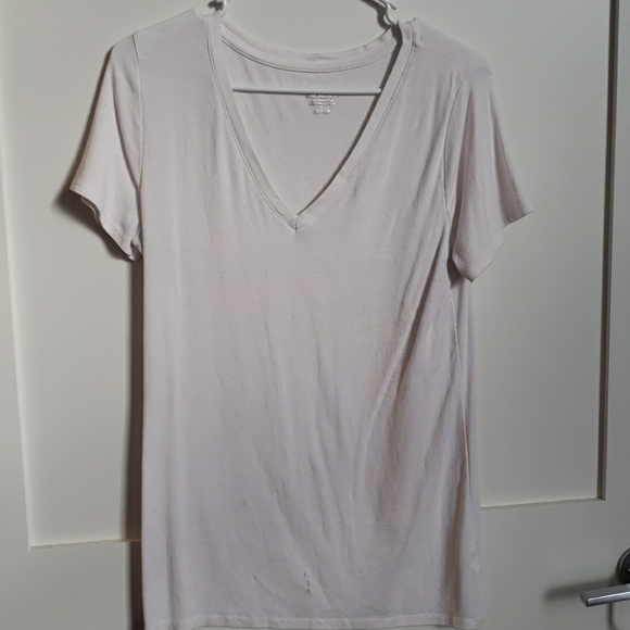 Vneck tshirt bundle! - Picture 2 of 6